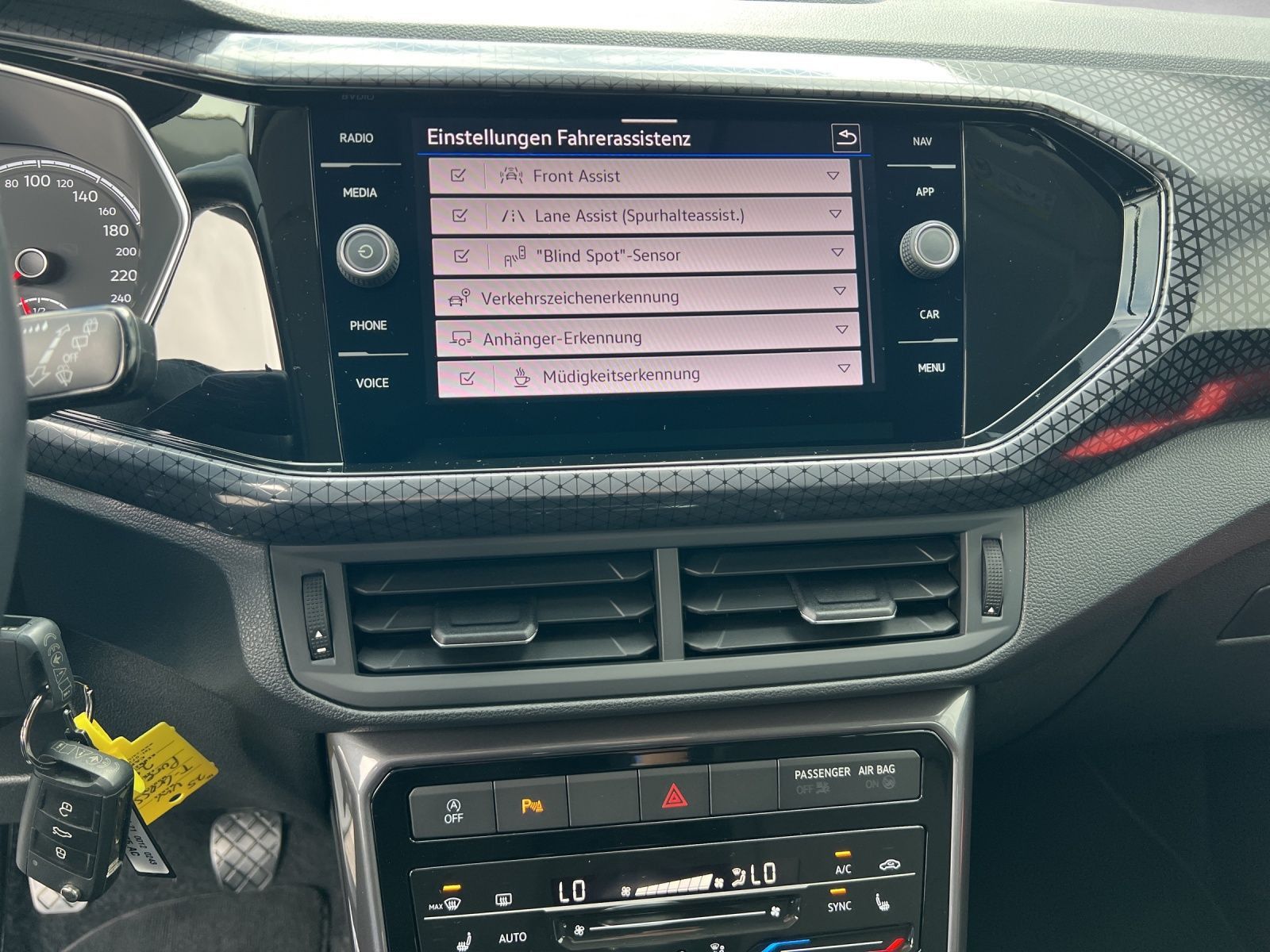 T-Cross Style 1.0 l TSI AHK*Navi*Kamera