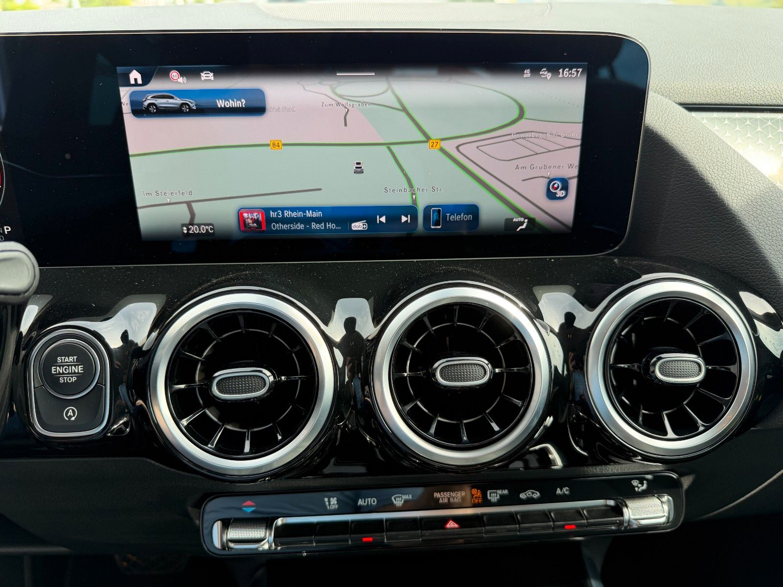Fahrzeugabbildung Mercedes-Benz GLA 200 d Progressive AHK+TOTW+R-Kamera+Carplay