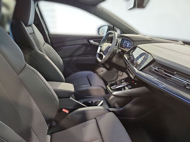 Q4 SUV 40 e-tron S LINE+MATRIX+AHK+HUD+SPORT+