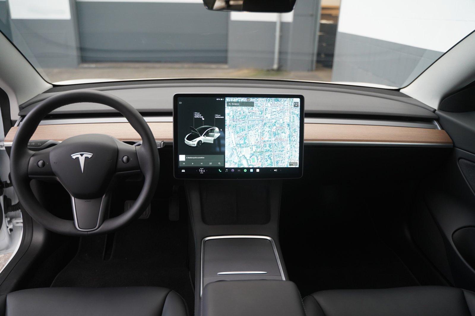 Tesla Model 3 Long Range AWD  *AHK*EAP*Mwst.*