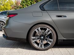 BMW M760 – 11 / 33