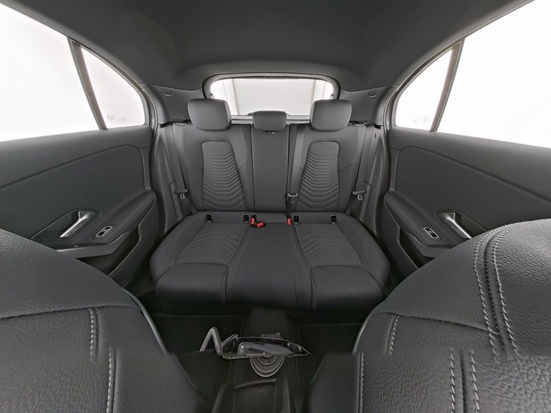 Mercedes-Benz A 180 LED VID VKA RFK SHZ PDC foto 5