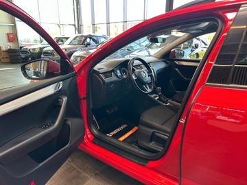 Skoda Octavia Combi Drive *LED*AHK*Klima*Sitzh*