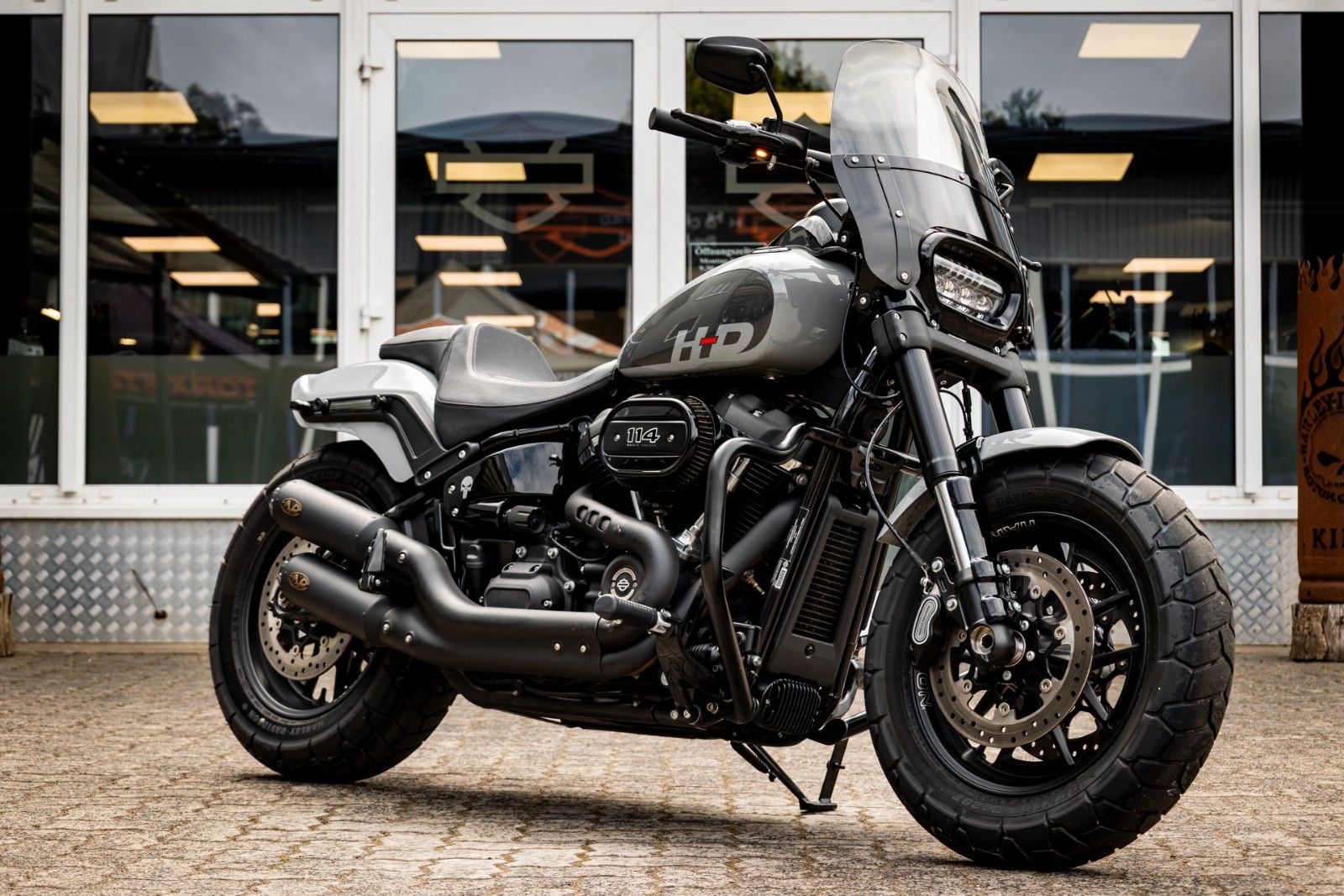 Fahrzeugabbildung Harley-Davidson FXFBS Fat Bob 114 CUI Softail - V PERFORMANCE -