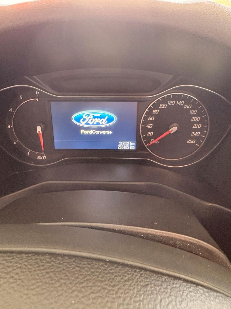 Ford Mondeo 2013 — photo 8