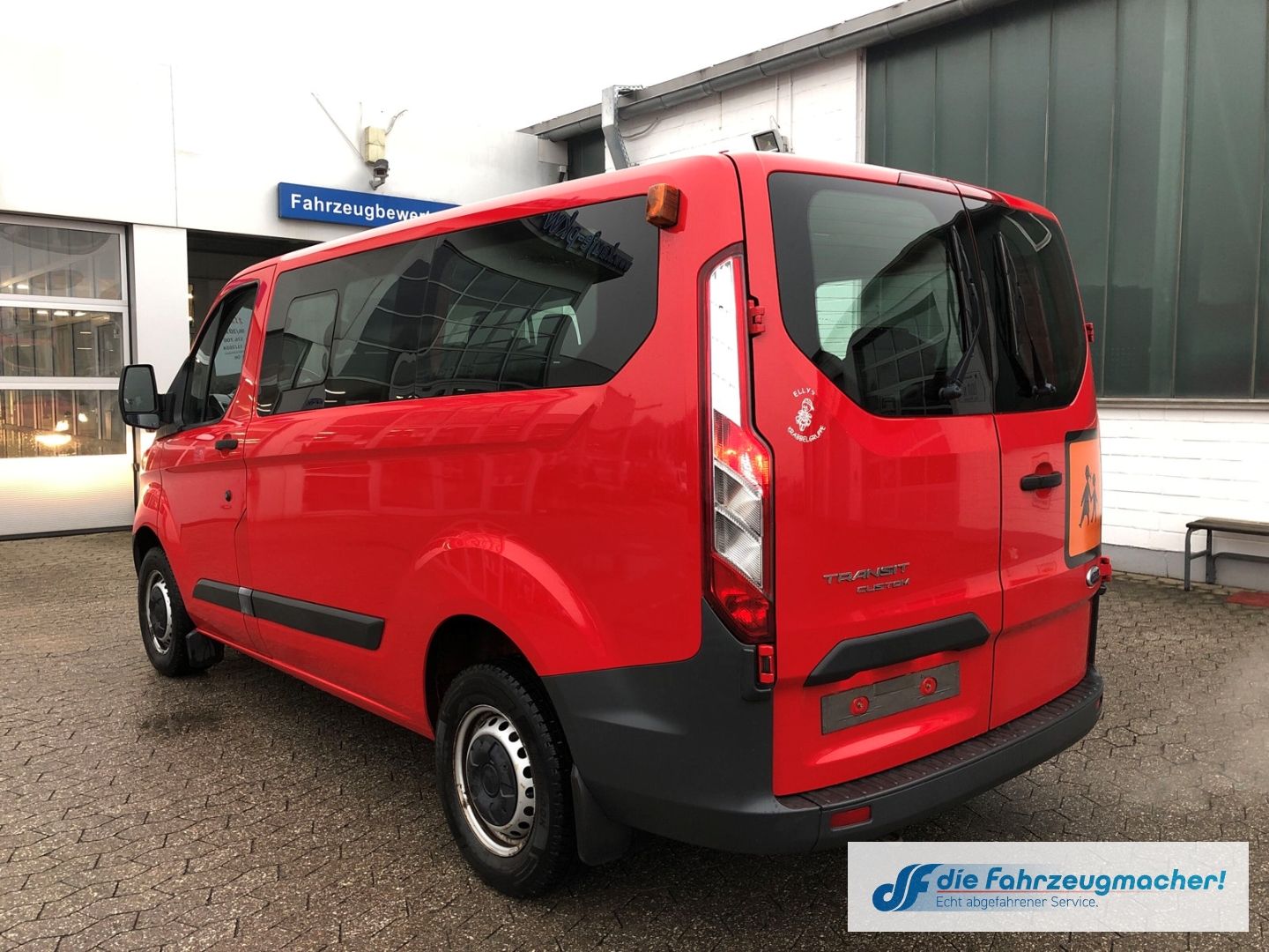 Fahrzeugabbildung Ford Transit Custom Kombi 300 L1 2.2 TDCi *2132