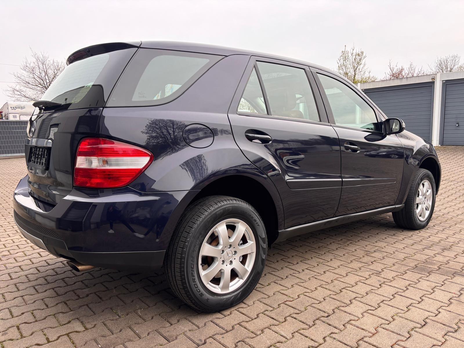 Mercedes-Benz ML 320 CDI DESIGNO NEUZUSTAND VOLL LEDER §3.28