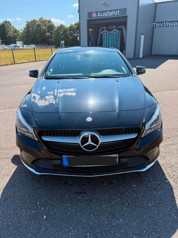 Image of Mercedes-Benz CLA 180 Shooting Brake