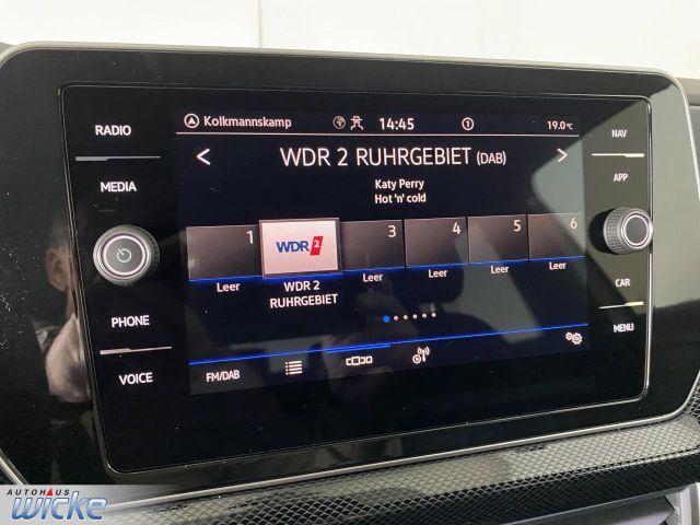 T-Cross 1.5 TSI DSG R-Line NAVI KLIMA AHK REAR