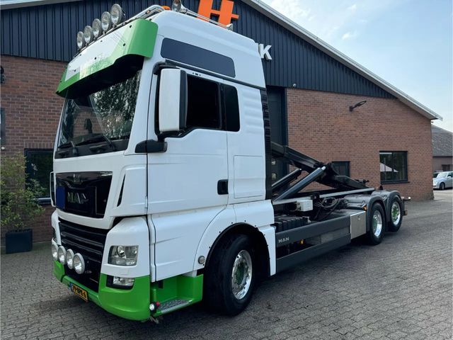 MAN TGX 28.470 XXL 6X2 VDL 21T Haakarm Stuuras Alcoa