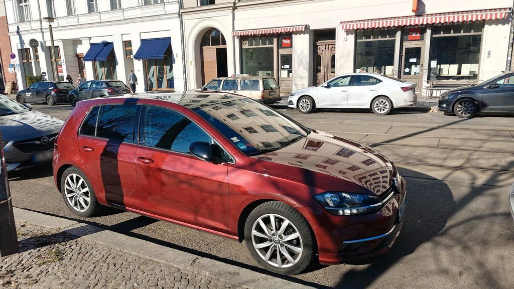 Image of Volkswagen Golf