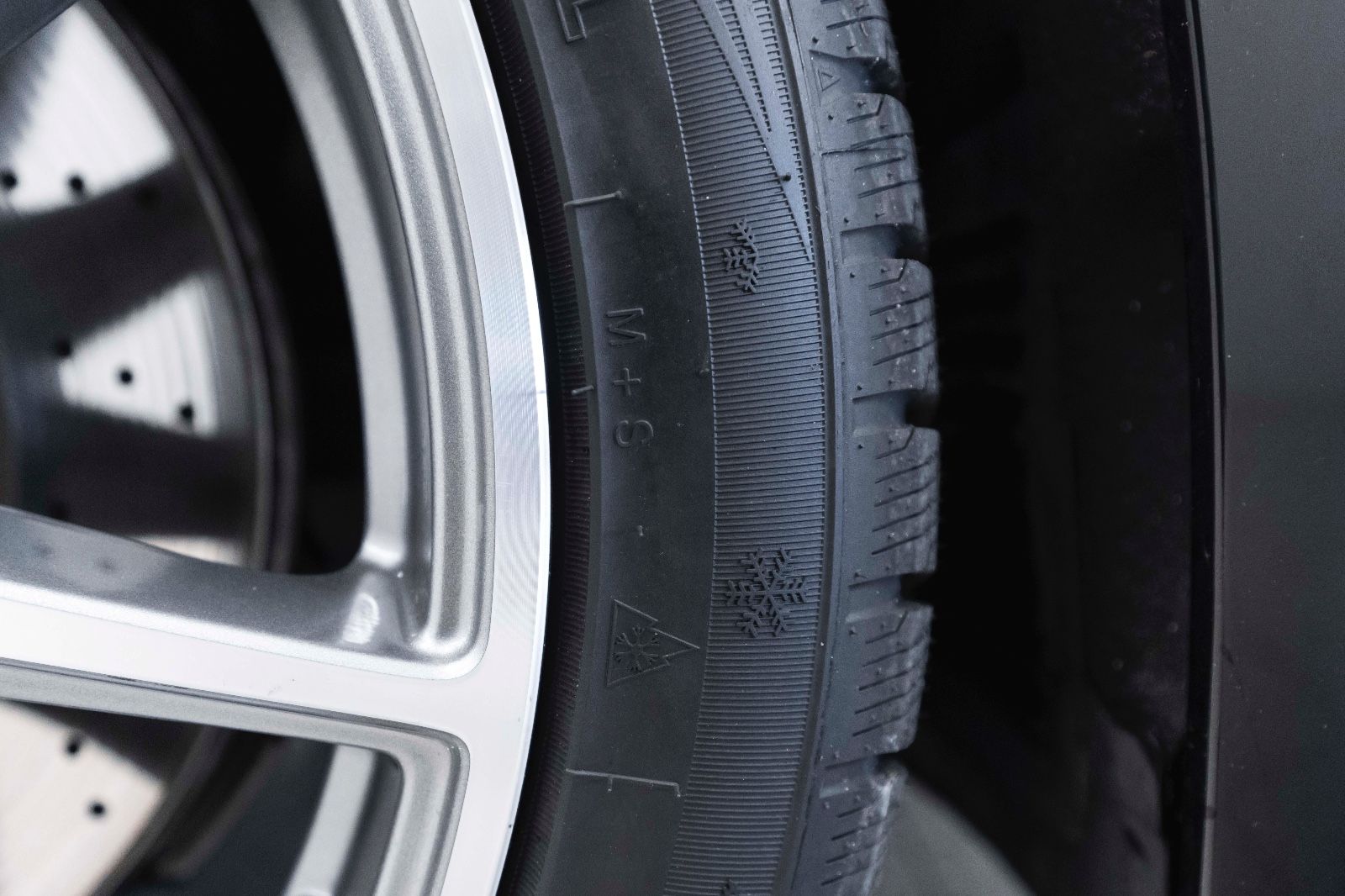 Fahrzeugabbildung Mercedes-Benz S 560 BURMESTER MASSAGE LED HUD 360° LUFT PANO