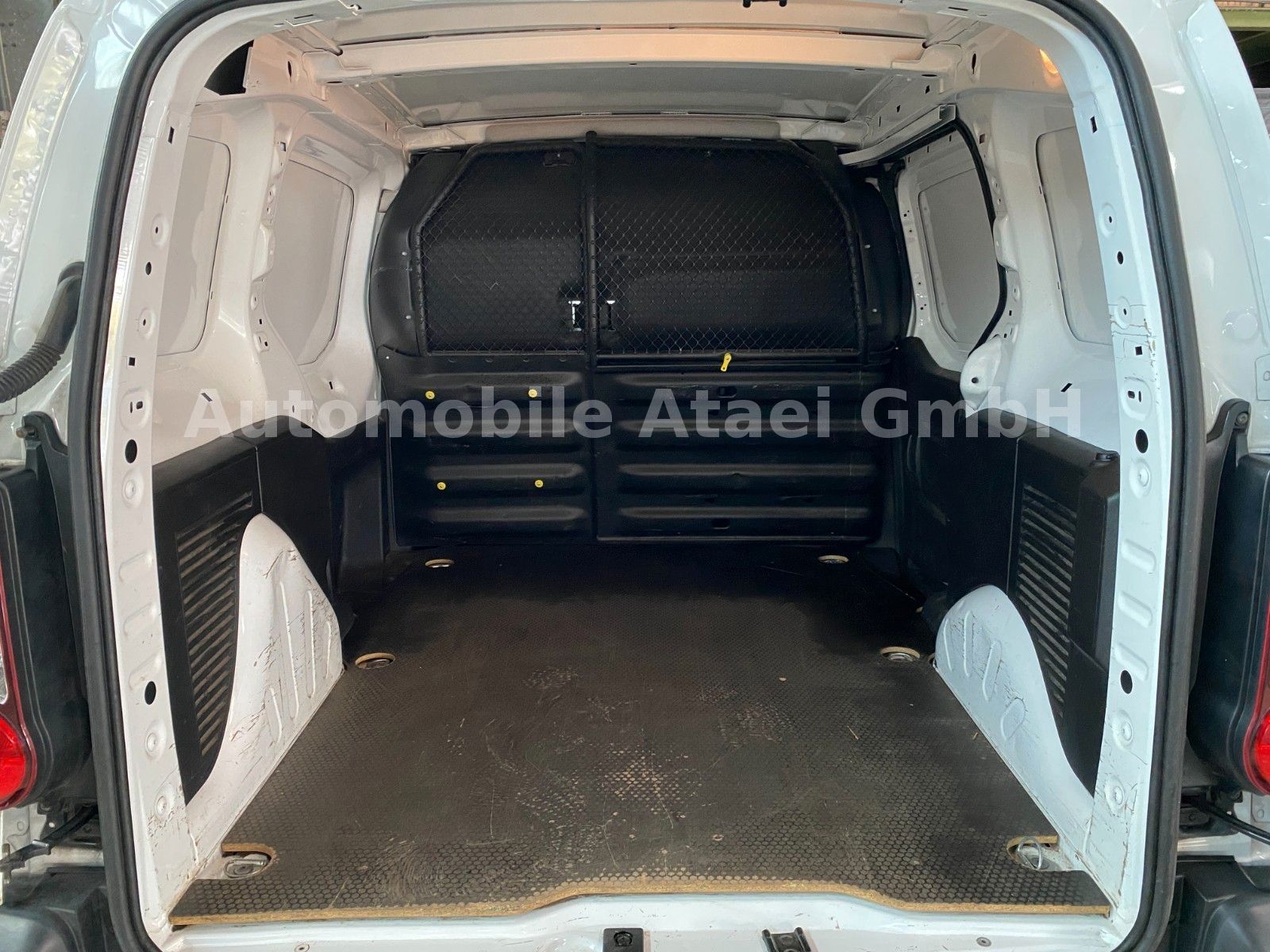 Fahrzeugabbildung Citroën Berlingo Kasten 1,6 HDi TEMPOMAT+KLIMA (8766)