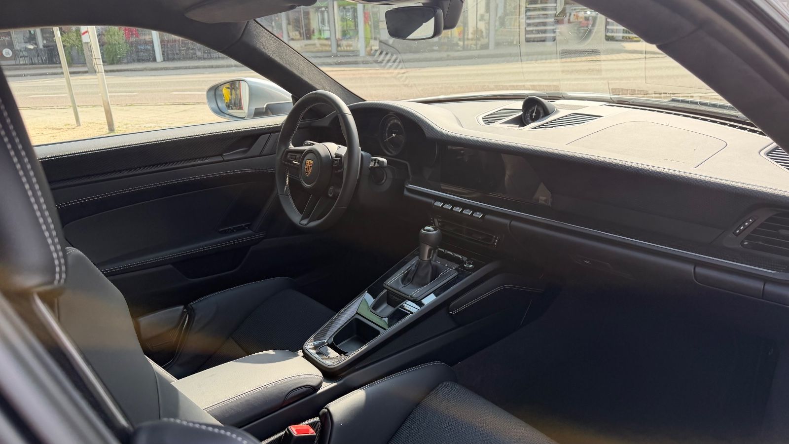 Porsche 992 GT3 Touring Schalensitz 11