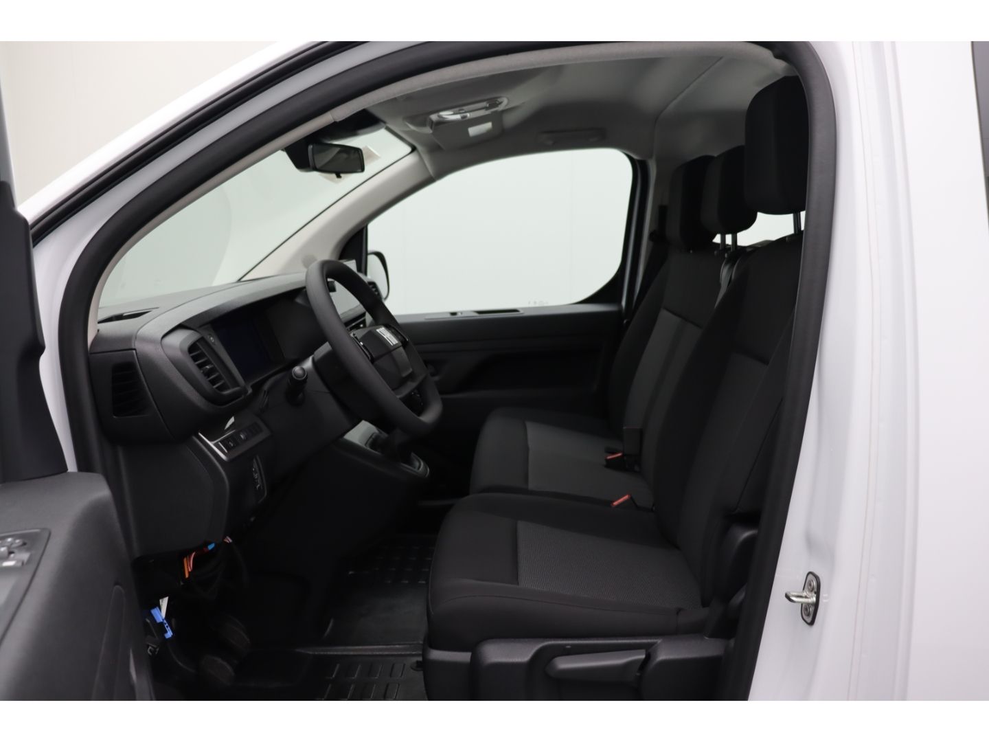 Fahrzeugabbildung Fiat Scudo L3 Flexcab Lang Digi Cockpit Navigation