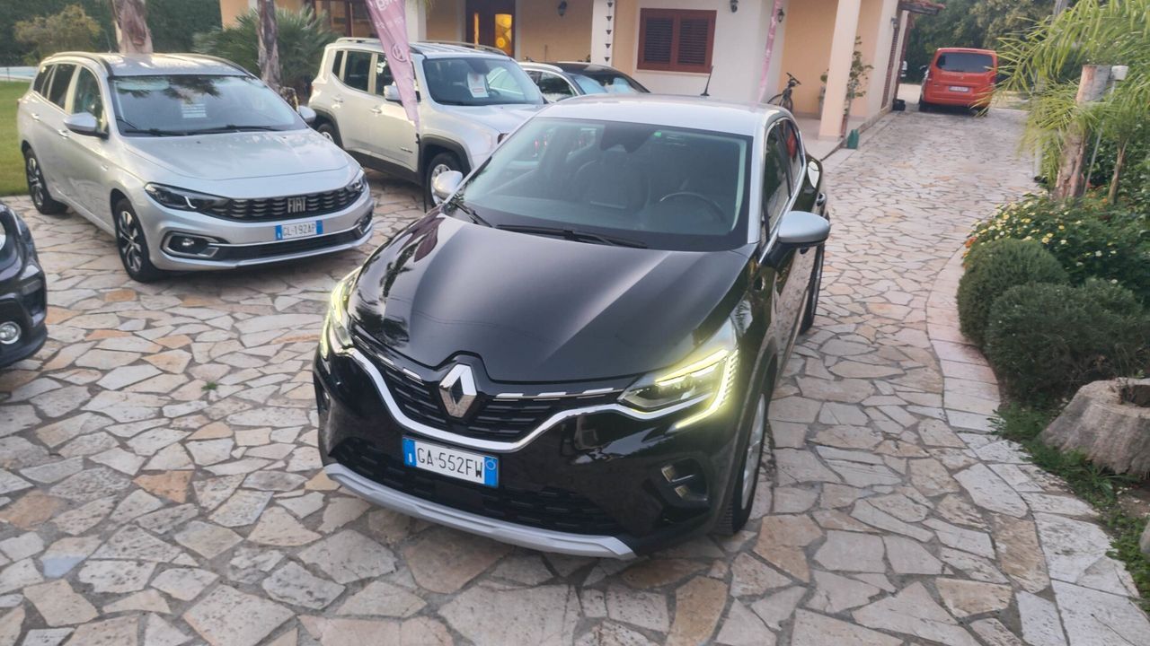 Renault Captur Blue dCi 115 CV EDC Intens imagem 2