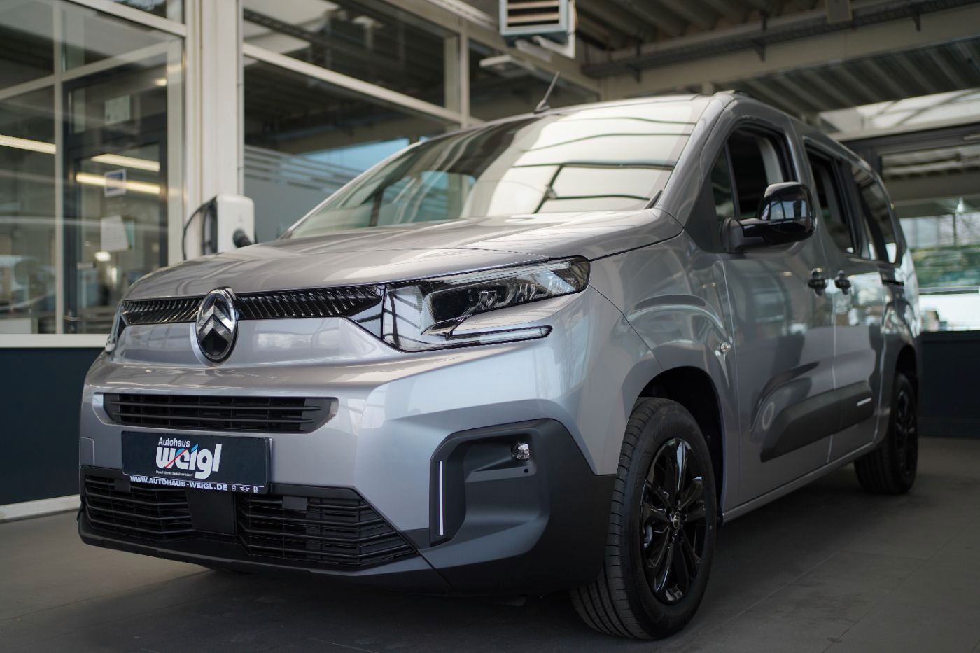 Fahrzeugabbildung Citroën Berlingo XL BlueHDi 130 Max Winter Paket Navi DA