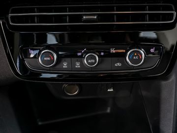 Opel Mokka e Elegance Fahrerassistenz-Paket Kamera