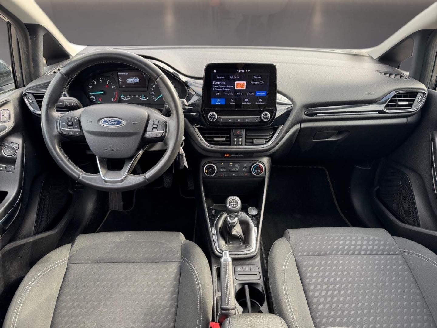 Fahrzeugabbildung Ford Fiesta Titanium SHZ Spurhalteass. Notbremsass. T