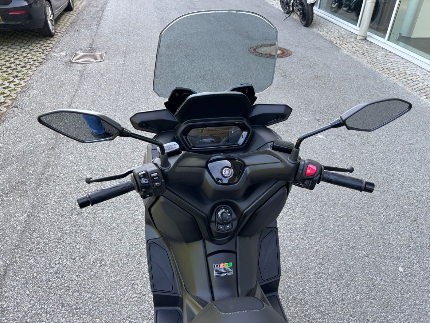 Fahrzeugabbildung Yamaha Xmax 300 ABS Modell 2024 Topcase