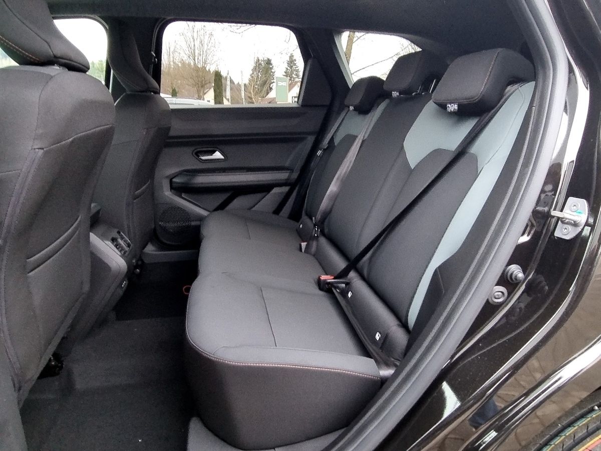 Fahrzeugabbildung Dacia Bigster Extreme HYBRID 155