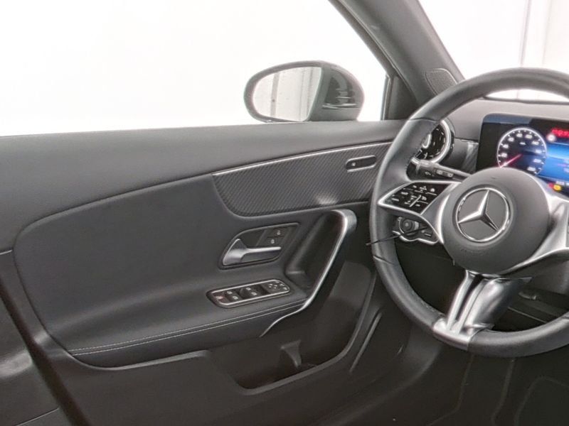 Fahrzeugabbildung Mercedes-Benz A 180 d PROGRESSIVE*APPLE-CARPLAY*KAM*WINTER-PAK