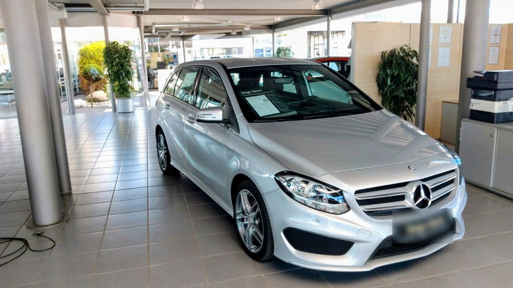 Image of Mercedes-Benz B 180