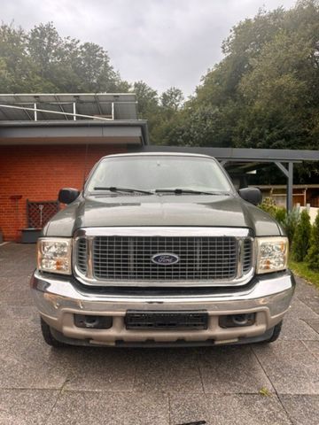 Ford Excursion 7.3 V8 4WD Diesel Limited 8...