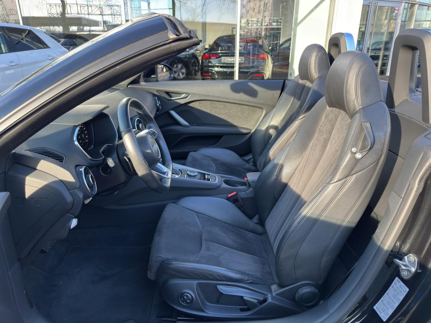 Fahrzeugabbildung Audi TT Roadster 40 TFSI s-tronic