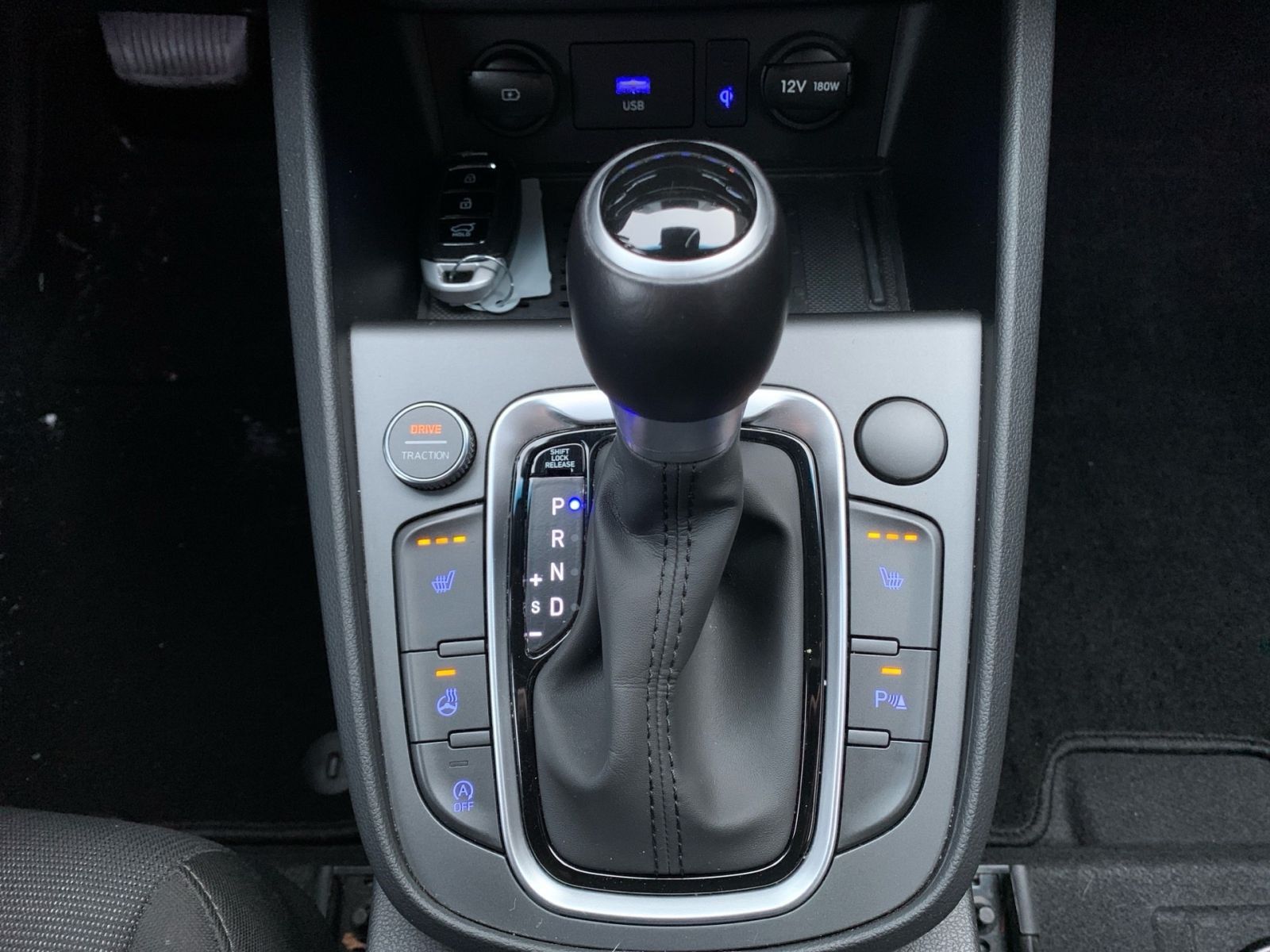 Fahrzeugabbildung Hyundai KONA 1.6 CRDi 7-DCT Trend Mild-Hybrid 1Hd