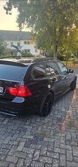 BMW 318i Touring Edition Sport Edition Sport - BMW 318 aus 2010: Kombi, 318i