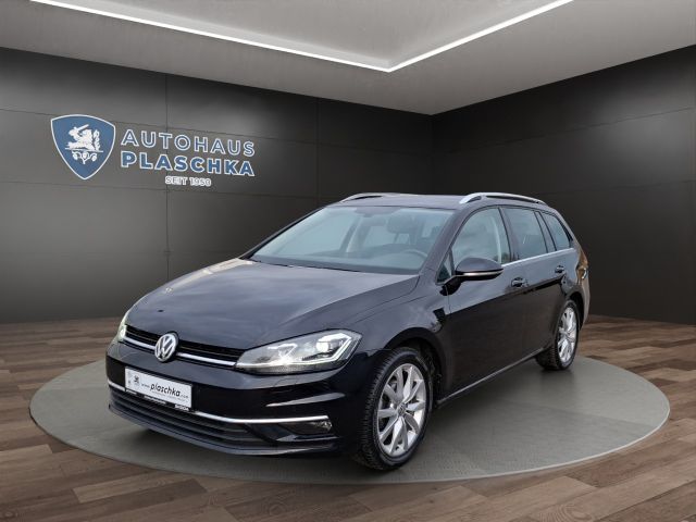 Volkswagen Golf Var. 1.5 TSI DSG Highline LED+PDC+SHZ