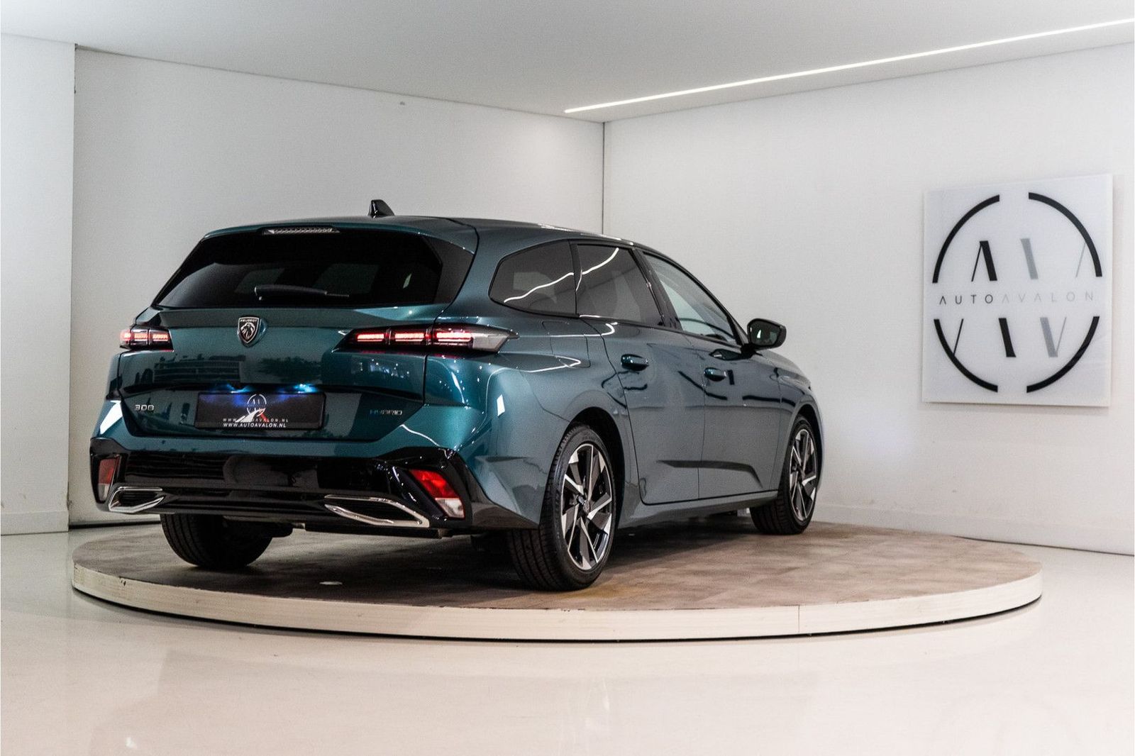 Peugeot 308 SW 1.6 Plug-in Hybrid 180 Allure Bleu Cuivre imagem 3