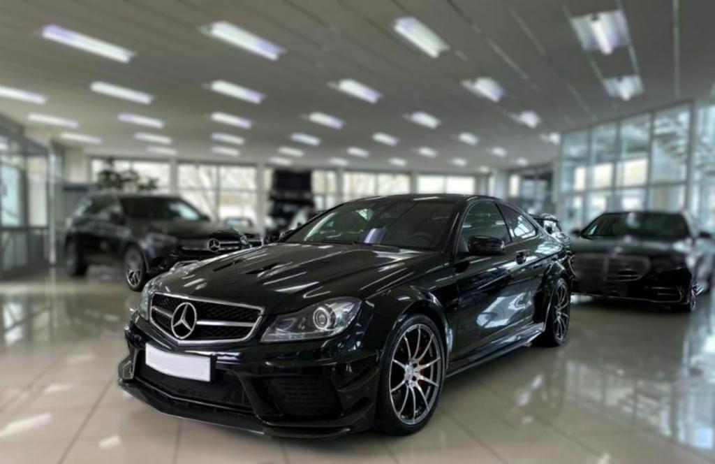 Mercedes-Benz C 63 AMG