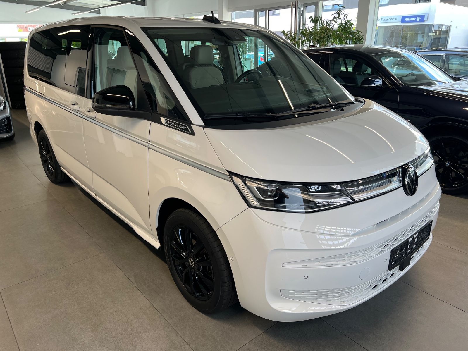 Volkswagen T7 Multivan Style Lang 5 J. VW Garantie imagem 3