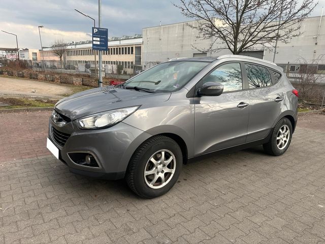 Hyundai ix35 Style 2WD Leder TÜV NEU 03.2027 Tempomat