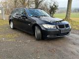 BMW 320D Automatik Pano Leder Navi - BMW 320 aus 2007: Kombi