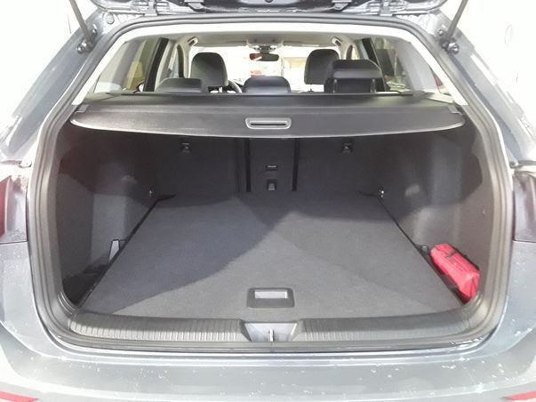 Fahrzeugabbildung Volkswagen Golf VIII Variant TSI Goal LED AHK CarPlay AID A
