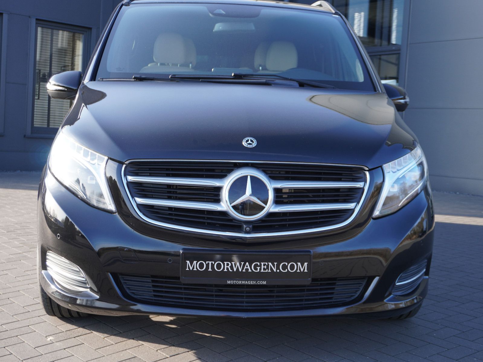 Fahrzeugabbildung Mercedes-Benz V 250 d EXCLUSIVE EDITION