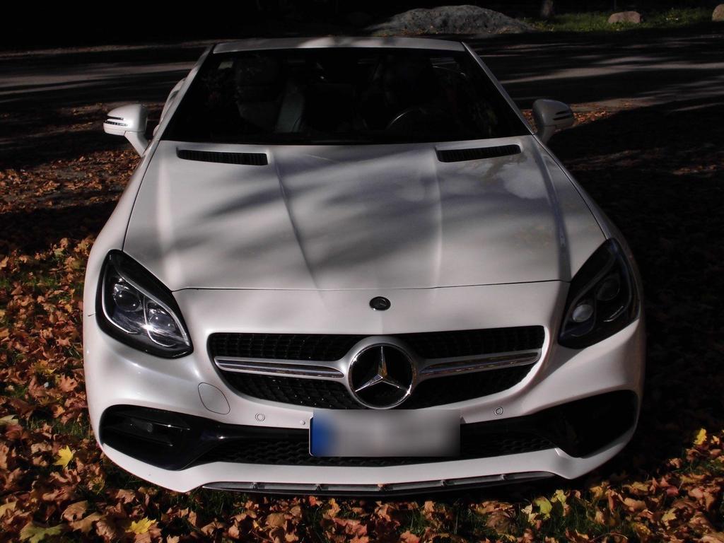 Mercedes-Benz SLC 300