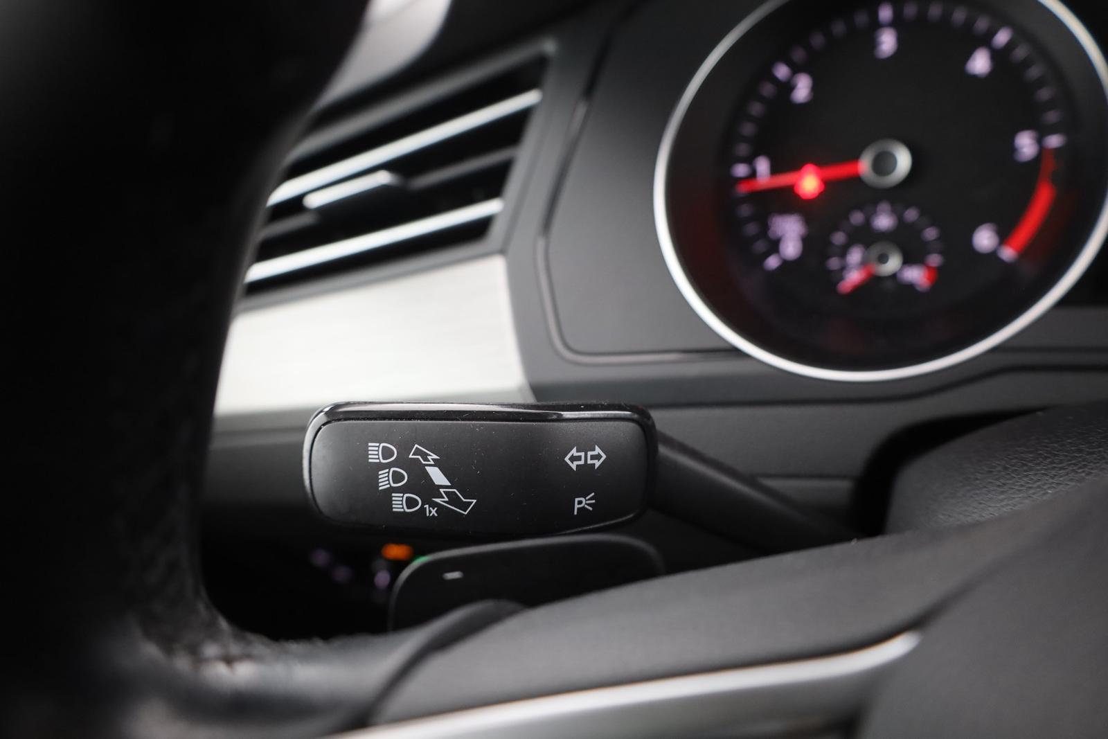 Volkswagen Passat 2.0 TDI DSG LED Navi Sitzheizung, миниатюра 19