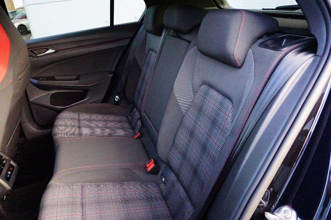 Volkswagen Golf GTI Black Style 2,0 l TSI 6-Gang Navi,RFK,, миниатюра 13