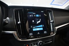 Fahrzeugabbildung Volvo V90 D3 LED/NAVI/AHK/PDC/VIRTUAL/SOUNDSYSTEM