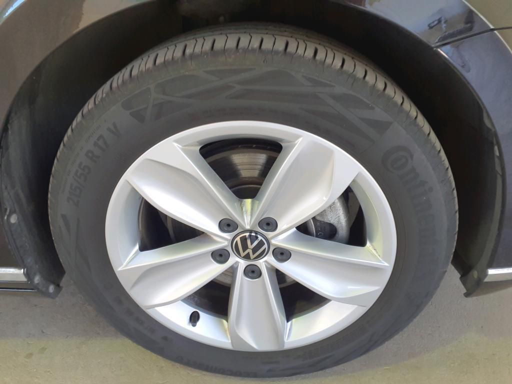 Volkswagen Passat Variant Elegance 2.0 TDI SCR PDC*RFK*Klim