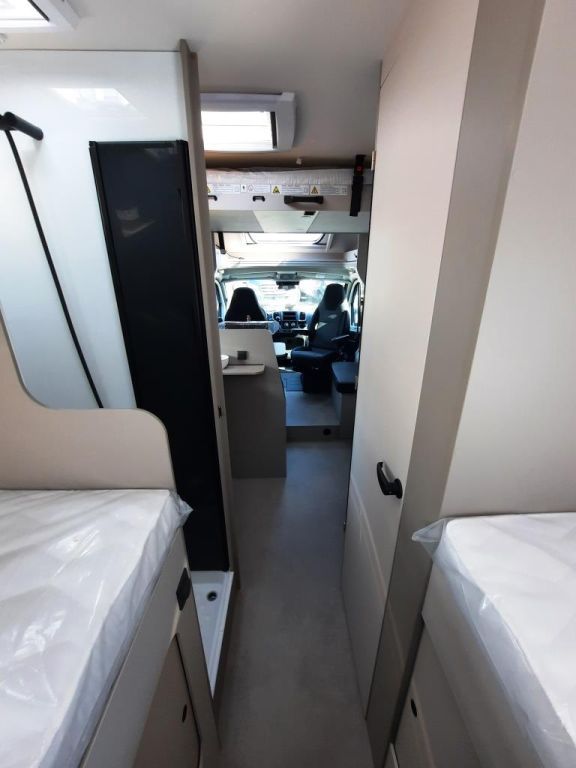 Fahrzeugabbildung LMC Tracer 730 EL Verfüg./Sparen Sie 9.271,- €