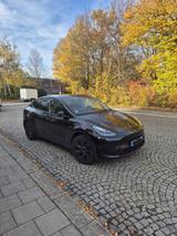 Tesla Model Y Long Range RWD Hinterradantrieb - - Tesla Model Y in München