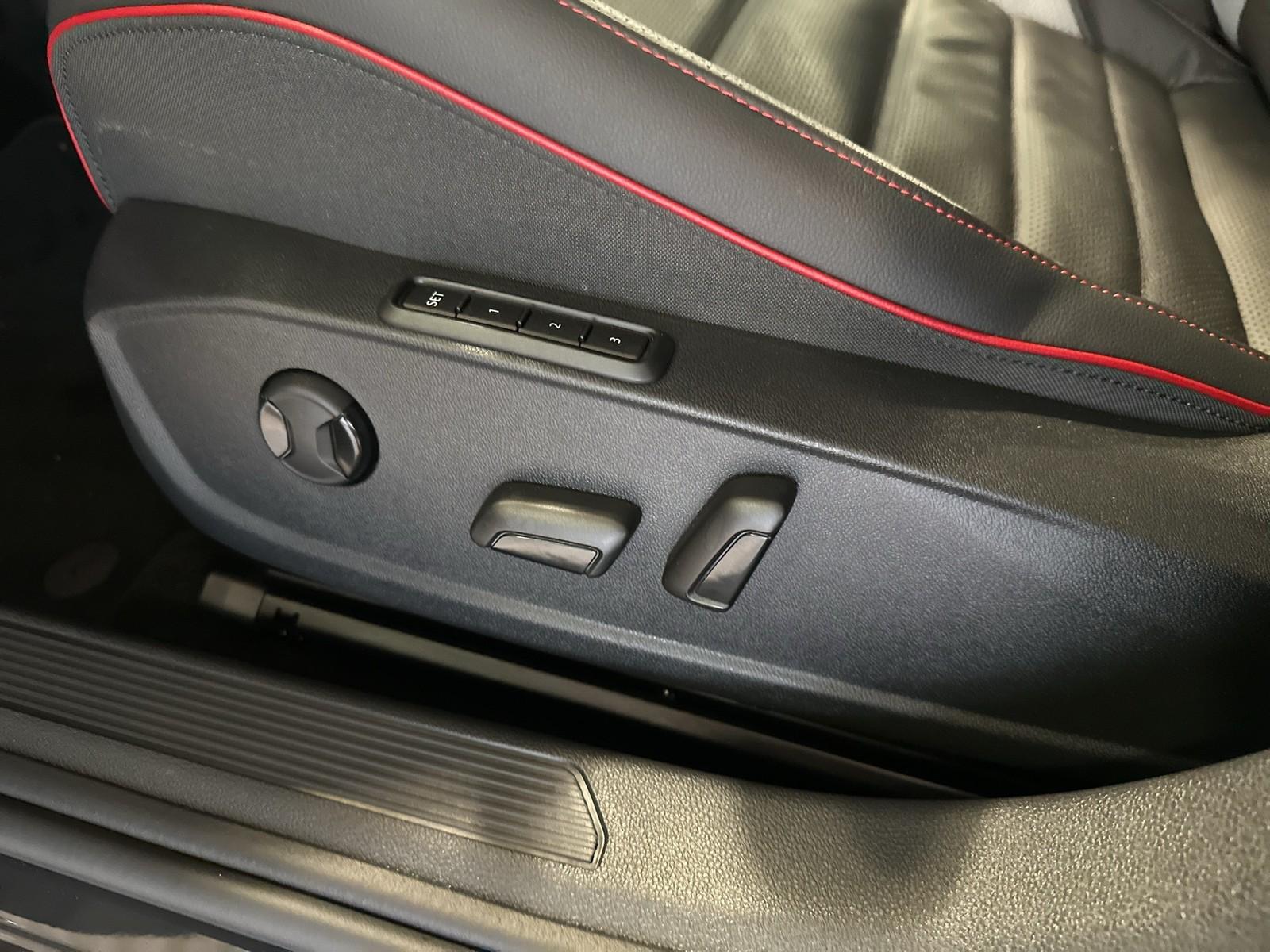 Volkswagen Golf VIII GTI DSG Matrix Leder Navi HuD H&K Kam, миниатюра 17