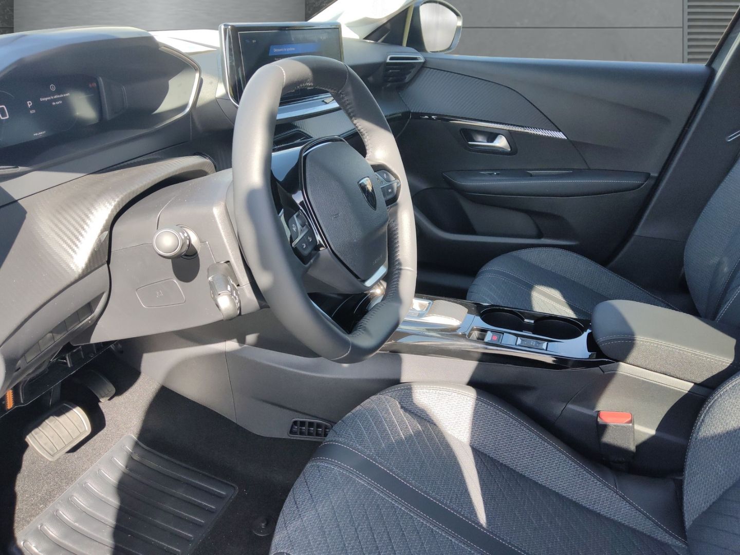 Peugeot e-208 - Bild 7