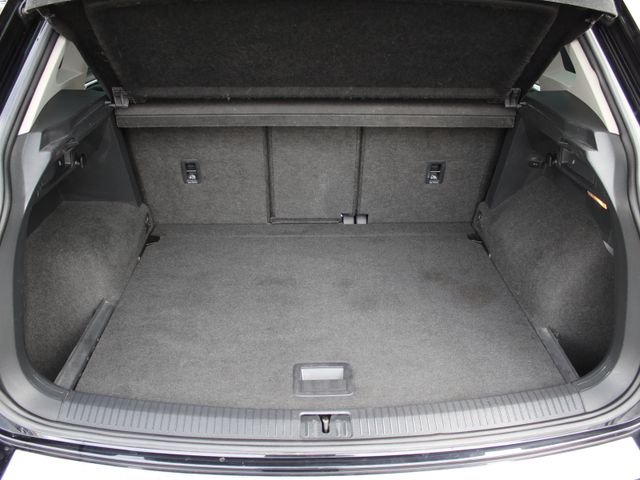 Tiguan 2,0 TDI Highline 4M AHK*Leder*PanoD