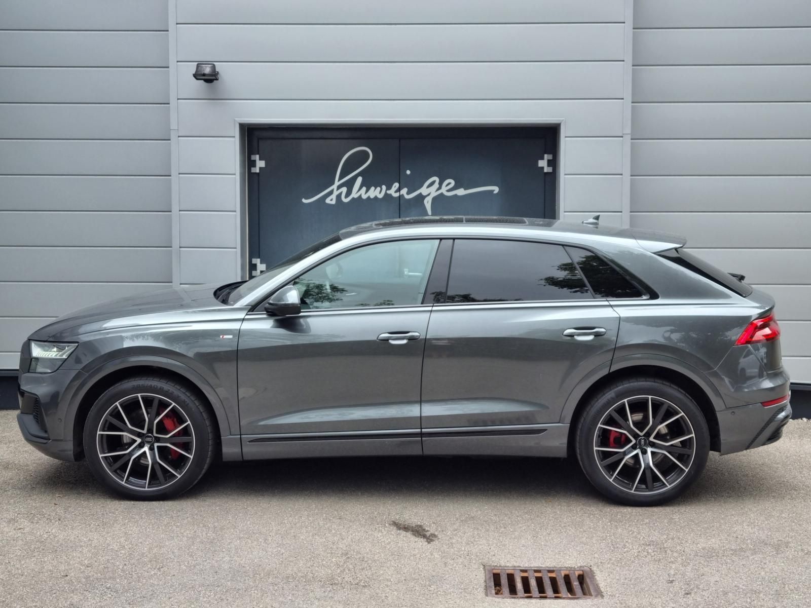 Audi Q8 50 TDI quattro S-Line foto 2